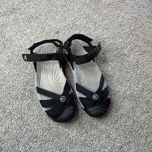 KEEN shoes Womens 7.5 Newport H2 Water Sandals Black Grey Sport Outdoor gorpcore
